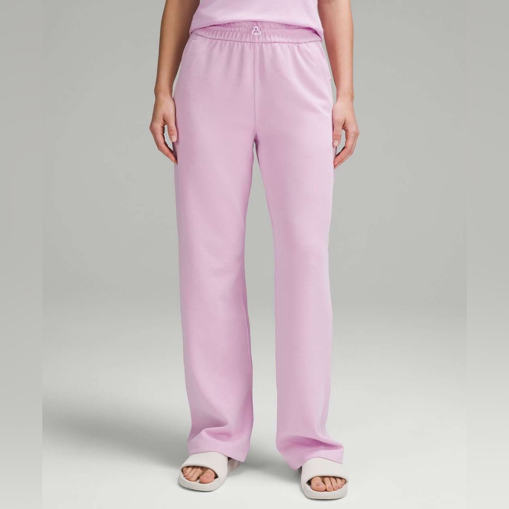 Lululemon Softstreme High-Rise Pant *Regular
Vitapink